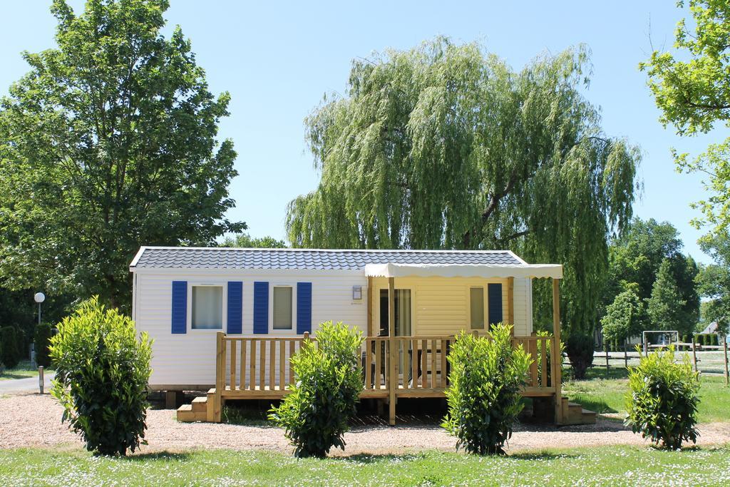 Domaine Les Acacias Otel La Ville-aux-Dames Dış mekan fotoğraf